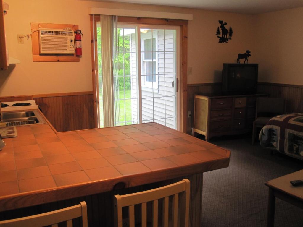 Bear Tree Lodge Weirs Beach Zimmer foto